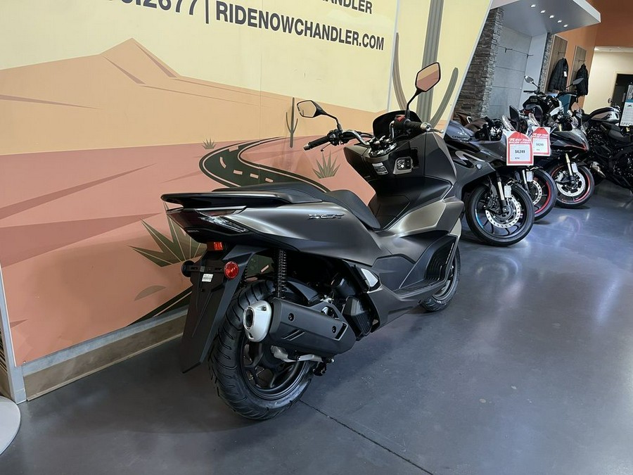 2023 Honda® PCX