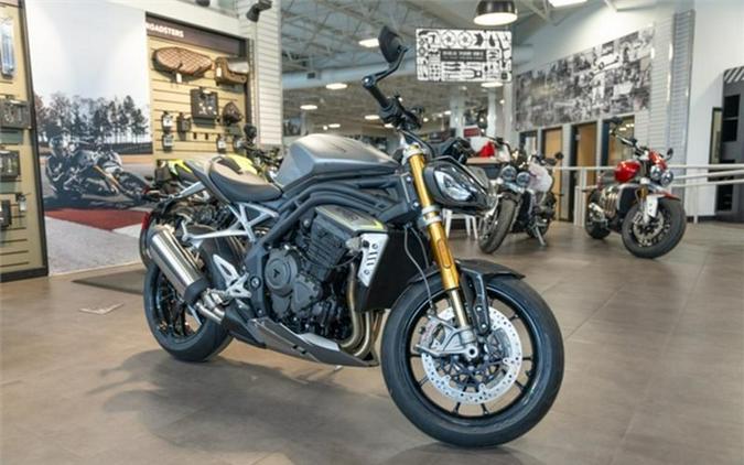 2023 Triumph Speed Triple 1200 RS Matte Silver Ice