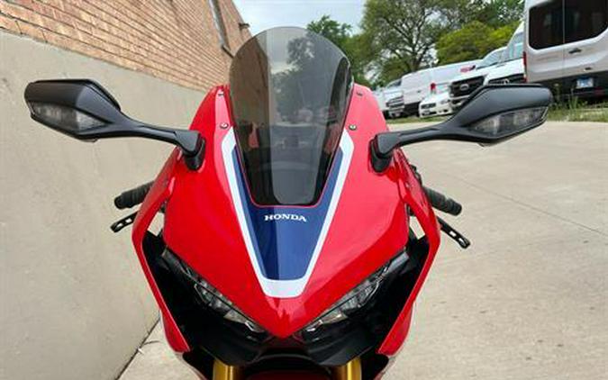 2017 Honda CBR1000RR SP