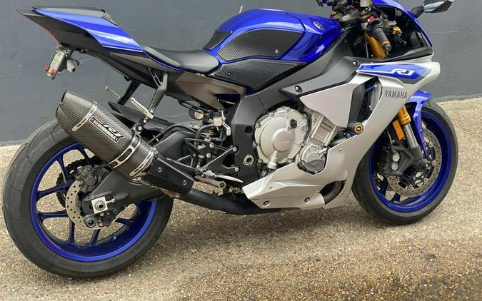 2015 Yamaha YZF-R1