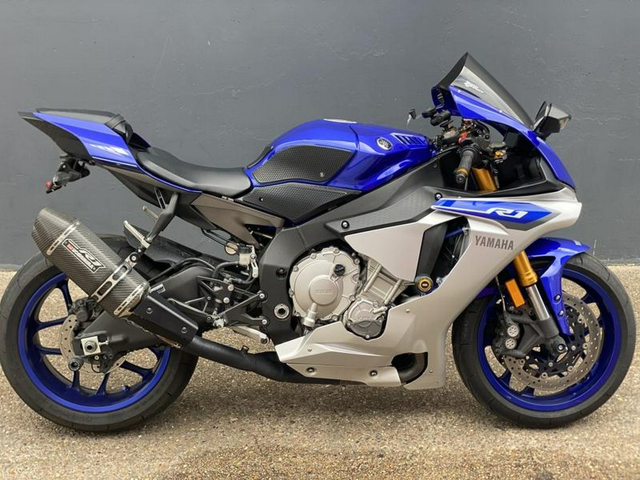 2015 Yamaha YZF-R1