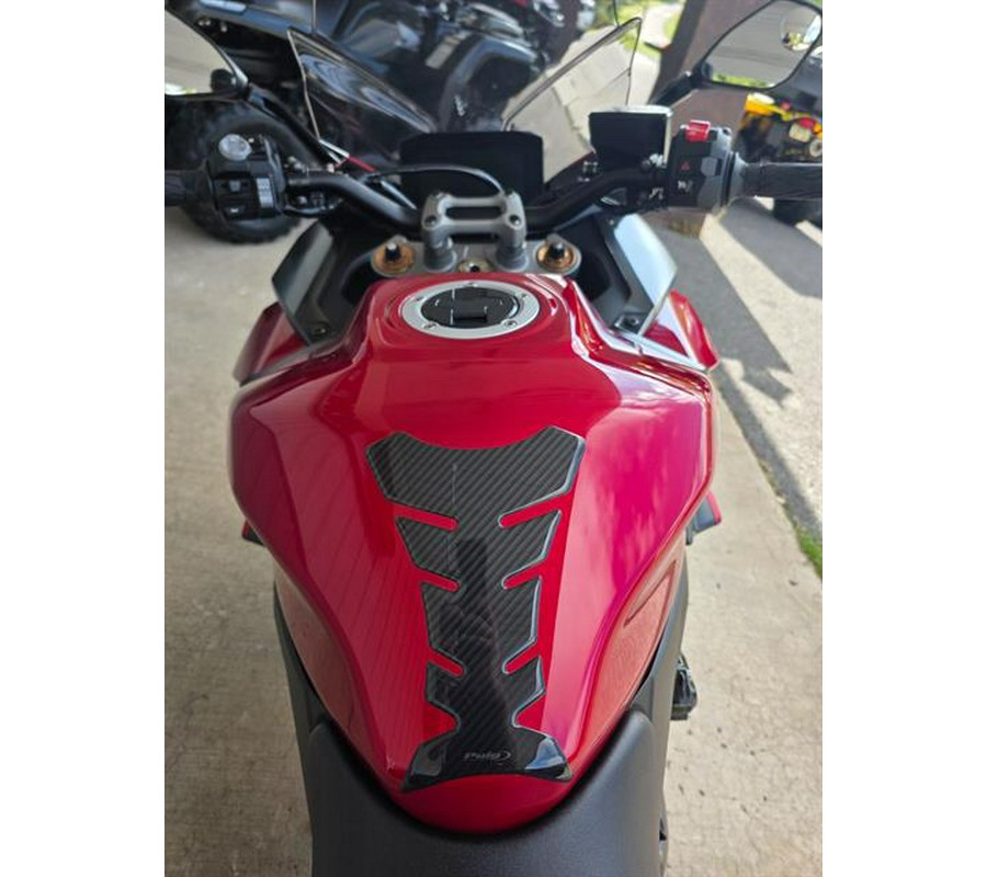 2024 Suzuki GSX-S1000GT+