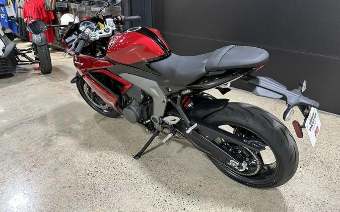 2025 Triumph Daytona 660 Carnival Red/Sapphire Black