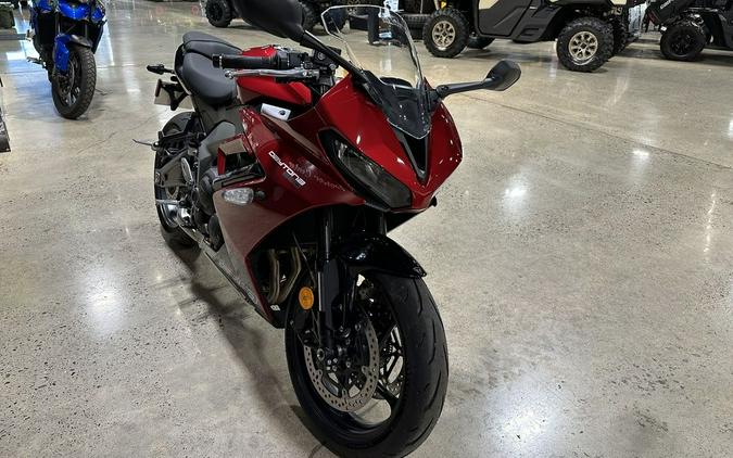 2025 Triumph Daytona 660 Carnival Red/Sapphire Black