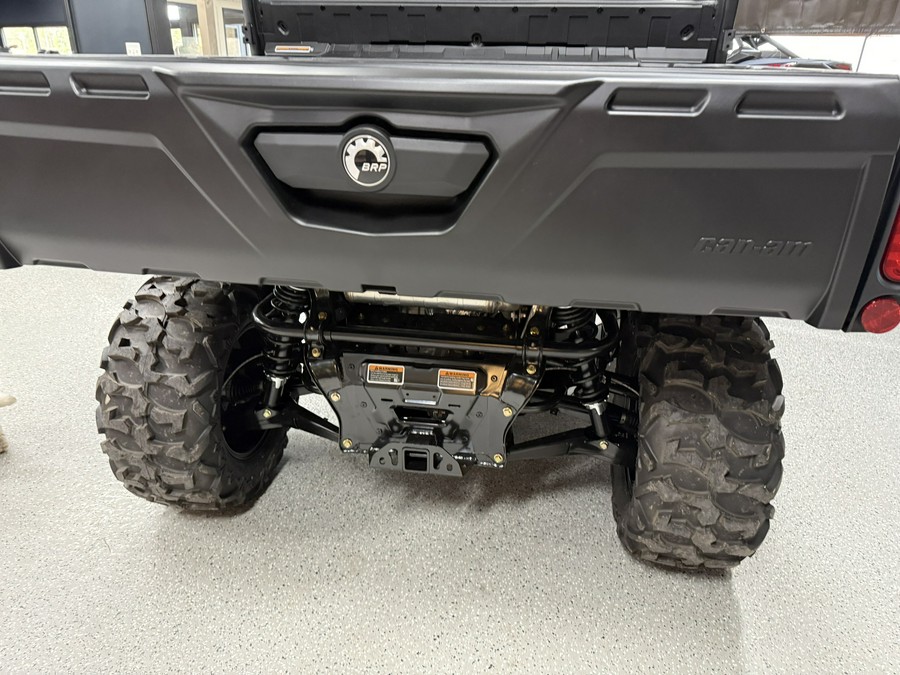 2026 Can-Am Defender DPS HD7