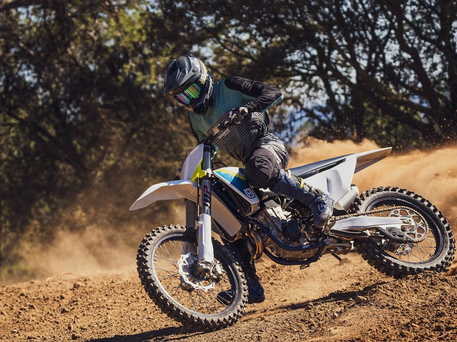 2025 HUSQVARNA FC 450 - HQ391474