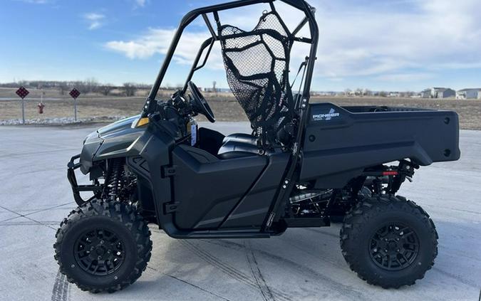 2026 Honda Pioneer 700 Deluxe