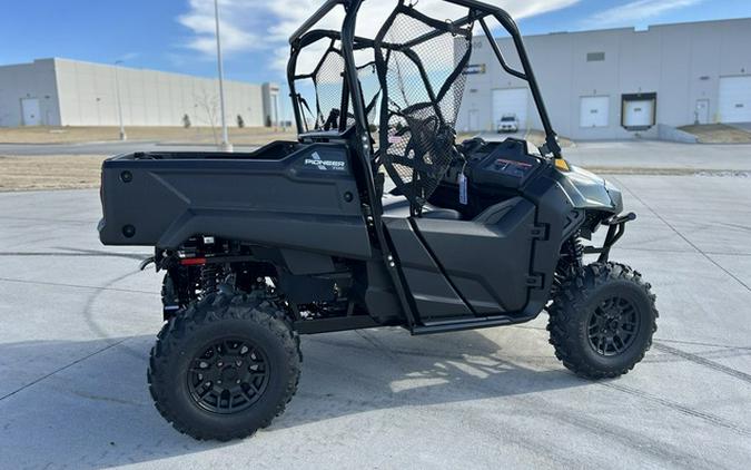 2026 Honda Pioneer 700 Deluxe