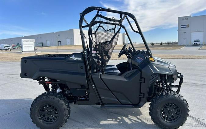 2026 Honda Pioneer 700 Deluxe