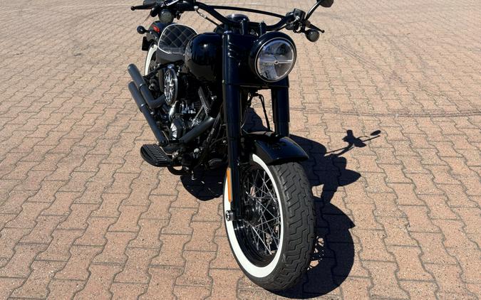 FLSS 2016 Softail Slim® S
