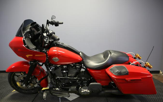 2022 Harley-Davidson Road Glide Special Redline Red - Black Finish