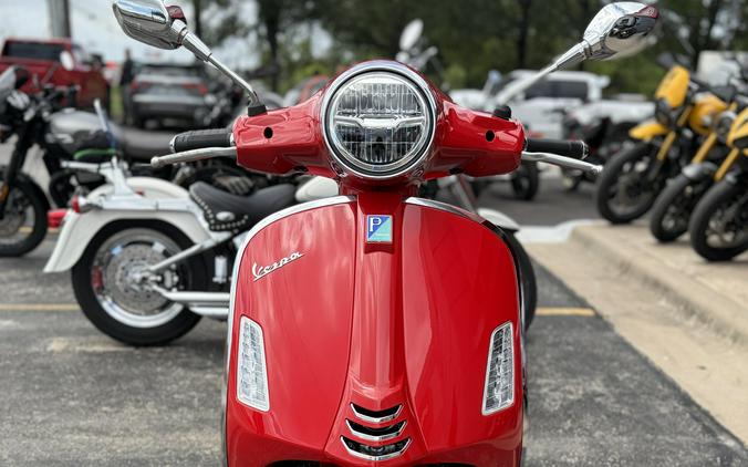 2027 Vespa GTS 310