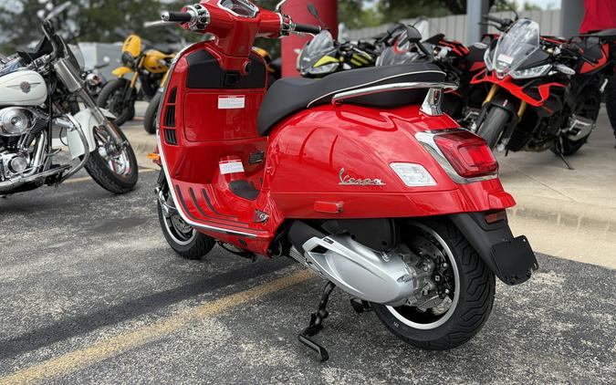 2027 Vespa GTS 310
