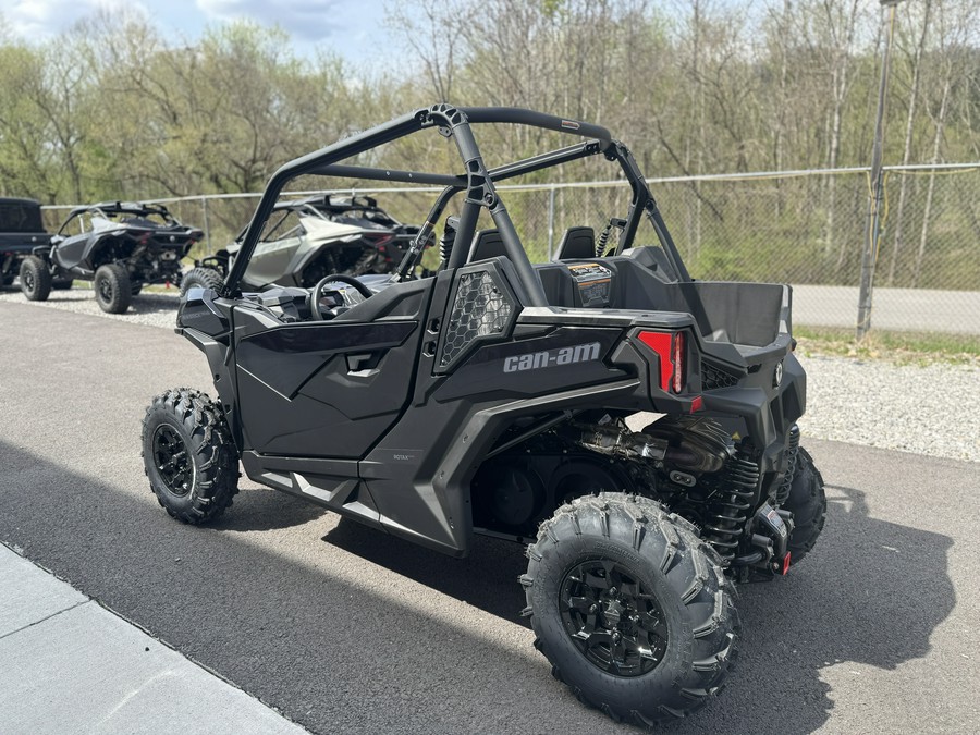 2026 Can-Am Maverick Trail DPS 1000R