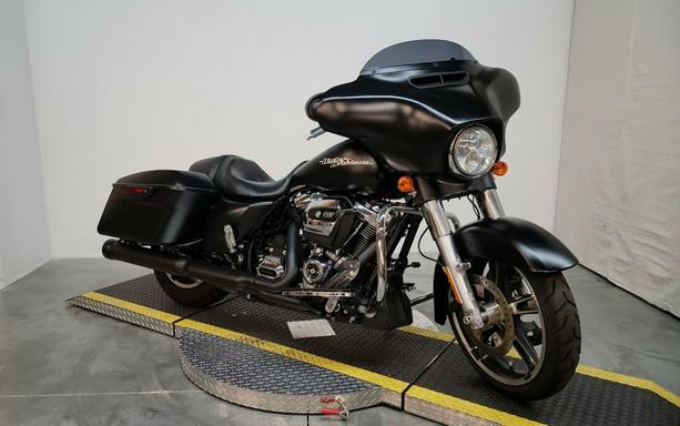 FLHXS 2017 Street Glide Special