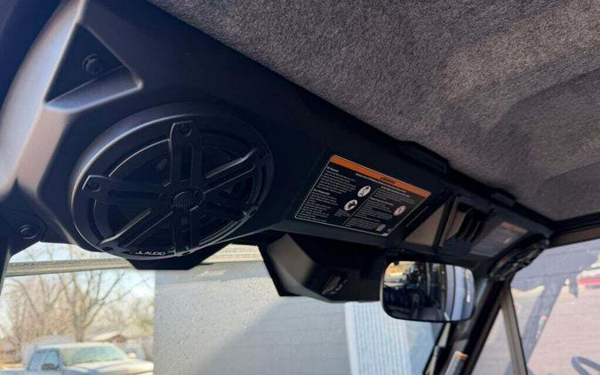 2026 Can-Am Defender MAX Limited HD11