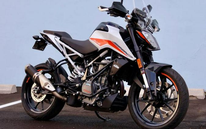 2022 KTM 390 Duke