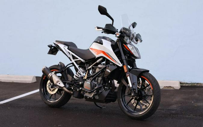 2022 KTM 390 Duke
