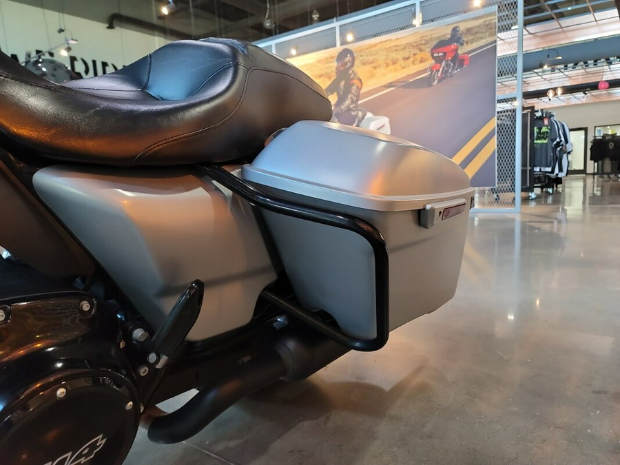 FLTRXS 2020 Road Glide® Special