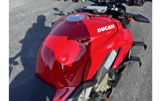 2022 Ducati Streetfighter V4