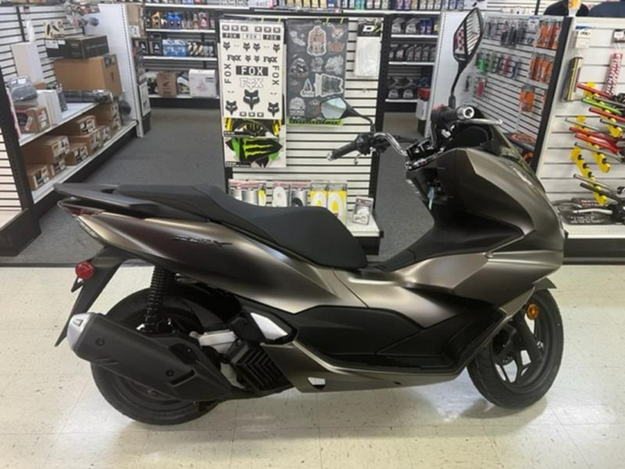 2024 Honda® PCX