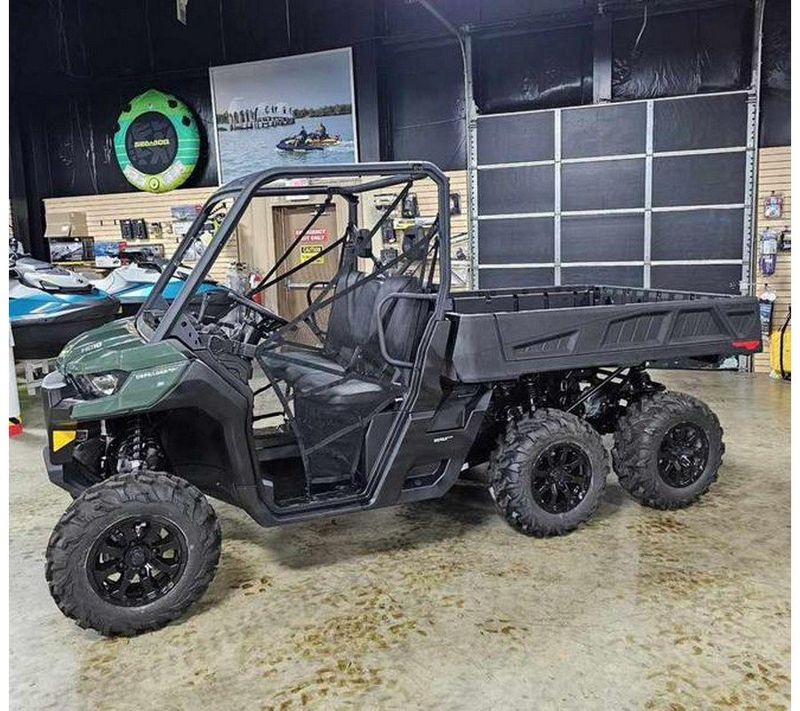 2024 Can-Am® Defender 6x6 DPS HD10