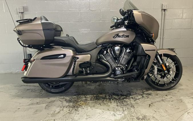 2025 Indian Motorcycle® Roadmaster® PowerPlus Dark Horse® 112 w/PowerBand Nara Bronze Smoke
