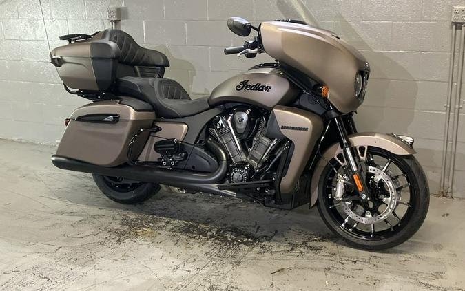 2025 Indian Motorcycle® Roadmaster® PowerPlus Dark Horse® 112 w/PowerBand Nara Bronze Smoke