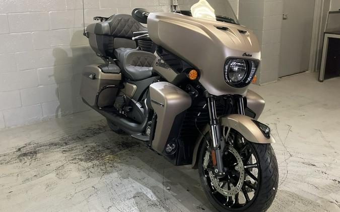 2025 Indian Motorcycle® Roadmaster® PowerPlus Dark Horse® 112 w/PowerBand Nara Bronze Smoke