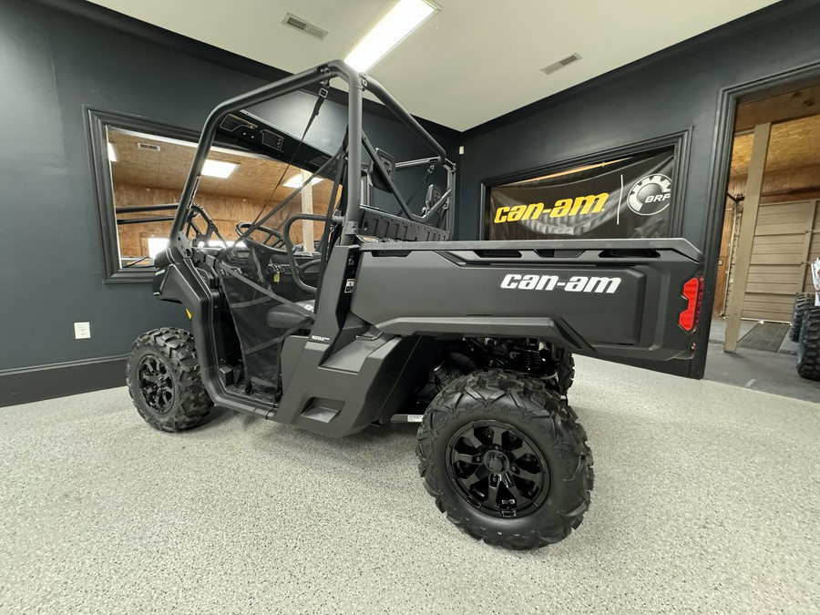 2026 Can-Am Defender DPS HD9