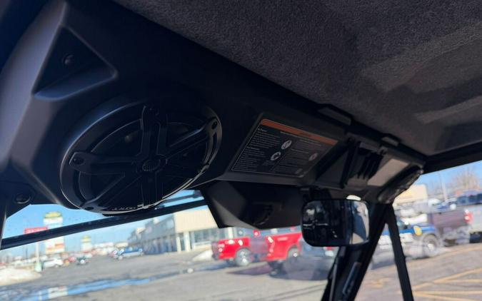 2026 Can-Am Defender MAX Limited HD11