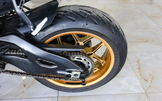 2022 Yamaha YZF-R1