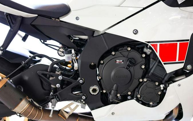 2022 Yamaha YZF-R1