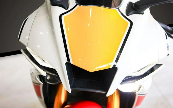 2022 Yamaha YZF-R1
