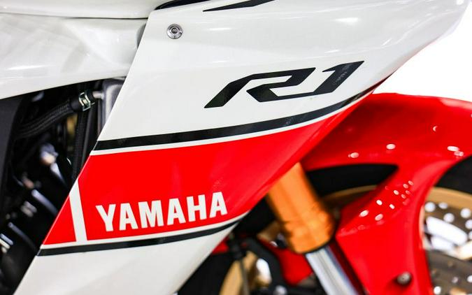 2022 Yamaha YZF-R1