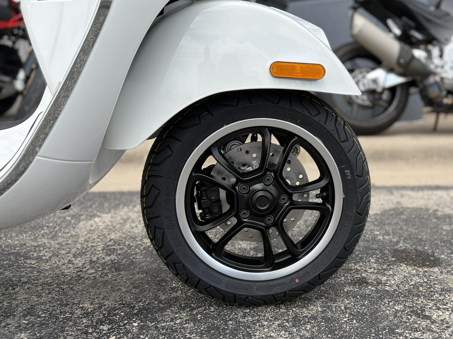 2027 Vespa GTS 310