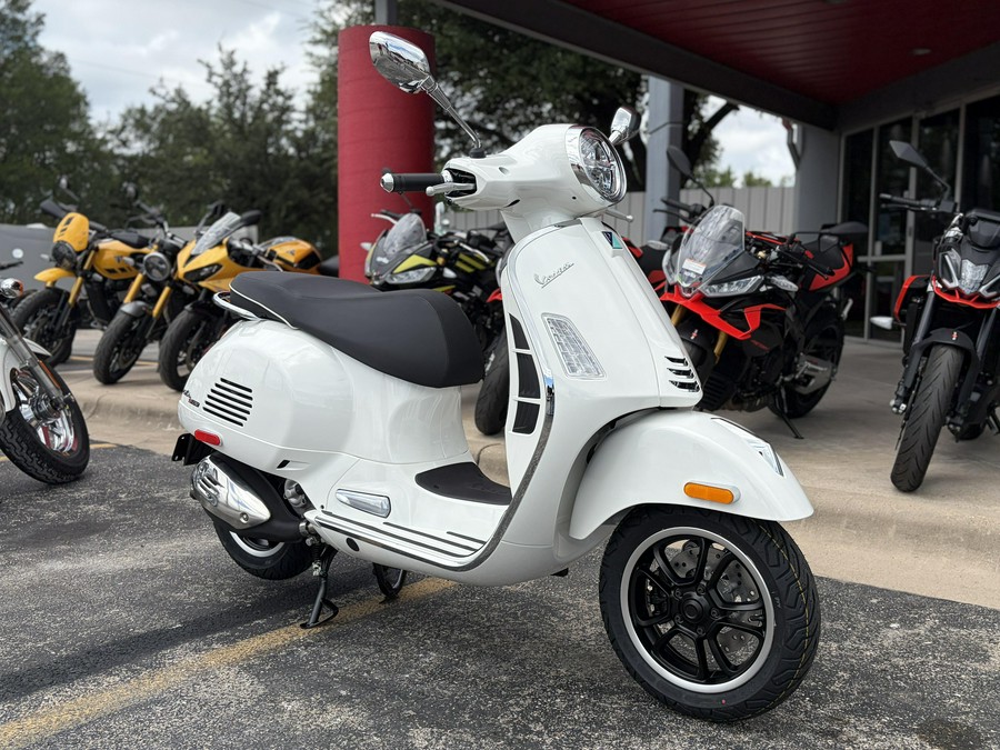2027 Vespa GTS 310