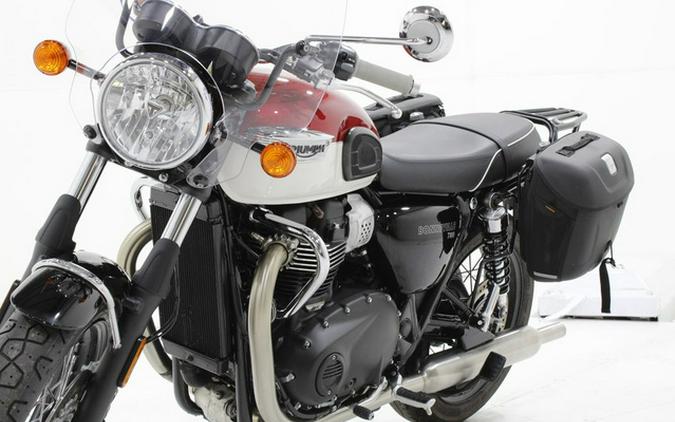 2022 Triumph Bonneville T100 Carnival Red/Fusion White (Eur
