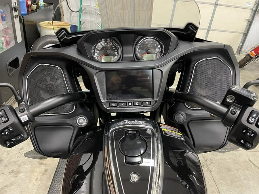 2024 Indian Motorcycle® Challenger® Black Metallic