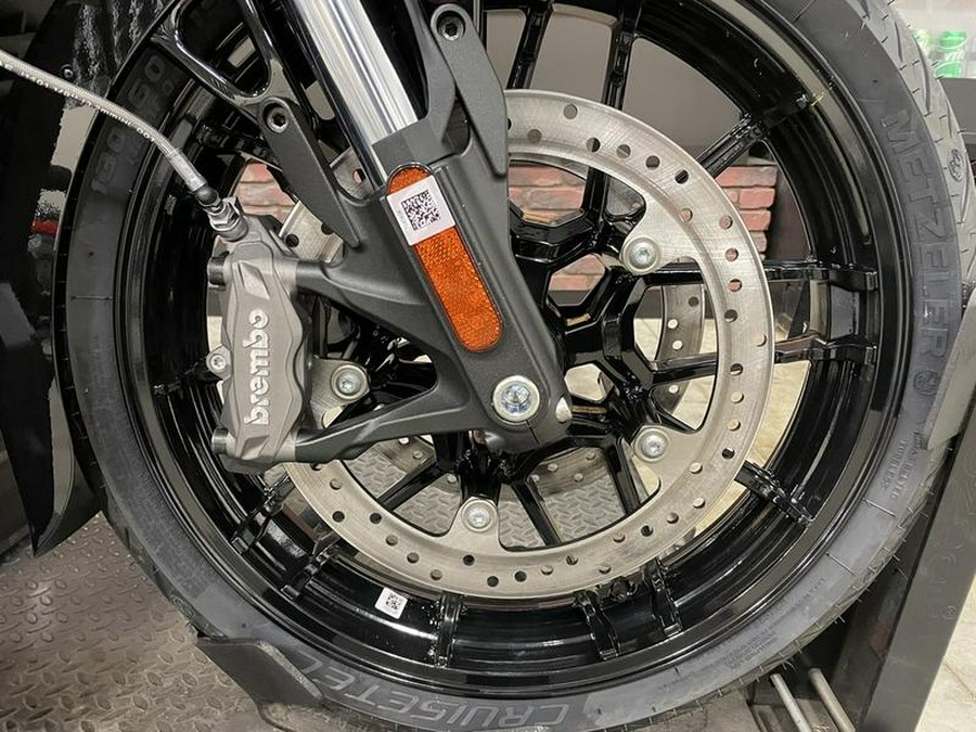 2024 Indian Motorcycle® Challenger® Black Metallic