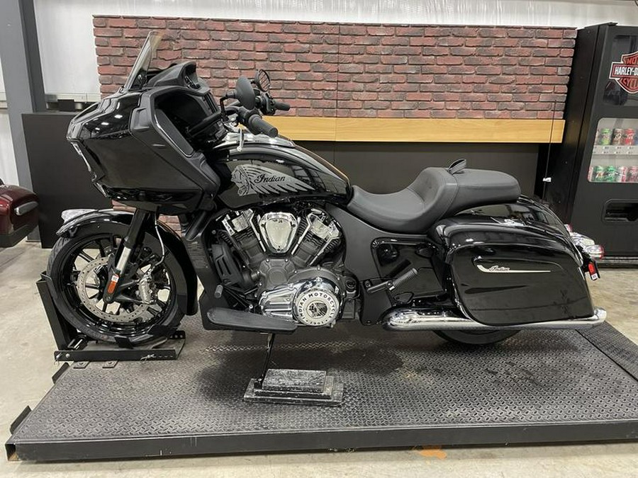 2024 Indian Motorcycle® Challenger® Black Metallic