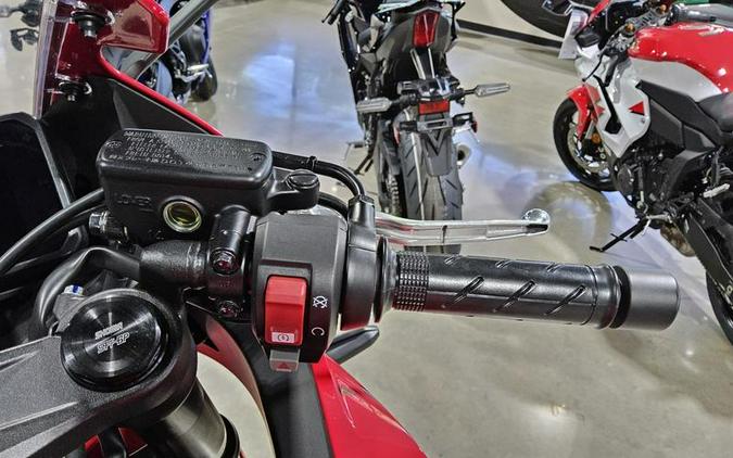 2026 Honda® CBR650R E-Clutch