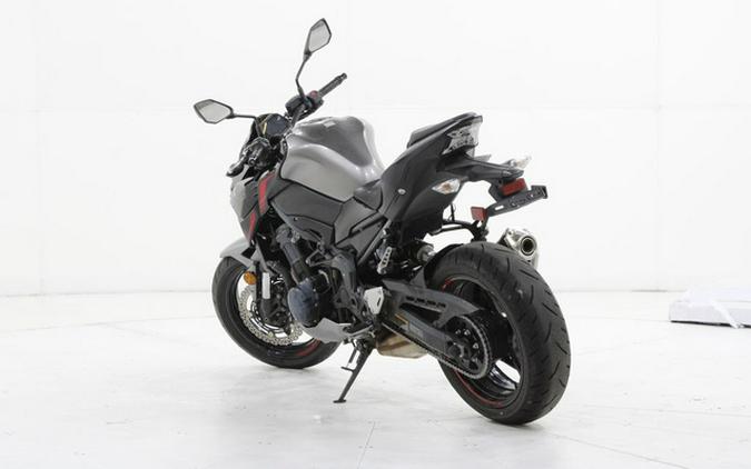 2023 Kawasaki Z900 ABS Metallic Black/Graphite Gray/Flat Black
