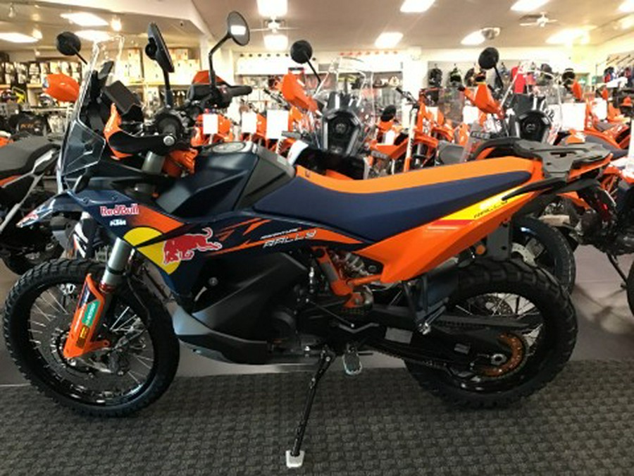2027 KTM 890 Adventure R Rally