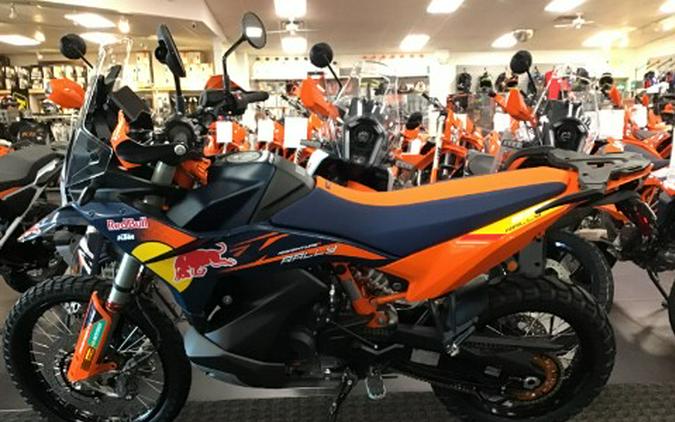 2027 KTM 890 Adventure R Rally