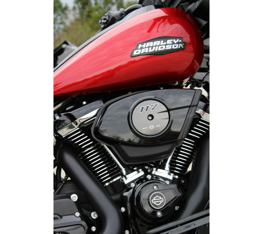 2025 Harley-Davidson® FLHX - Street Glide®