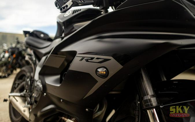 2025 Yamaha YZF R7