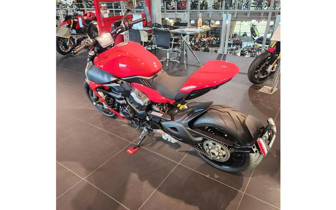 2023 Ducati Diavel V4