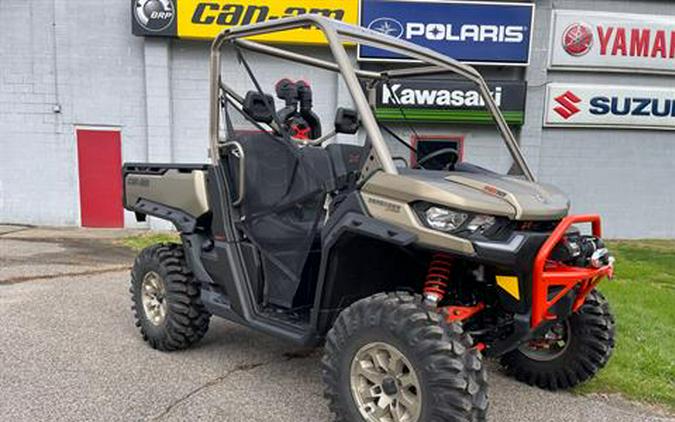 2023 Can-Am Defender X MR HD10