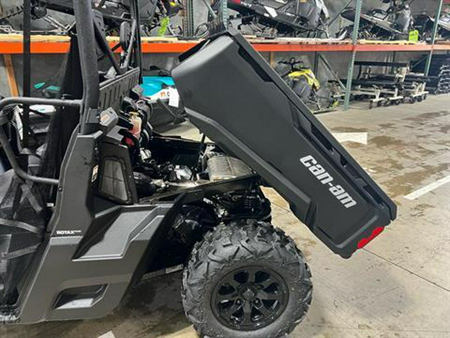 2026 Can-Am Defender DPS HD9